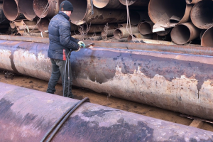 Режем трубы б/у на корыта для с/х животных